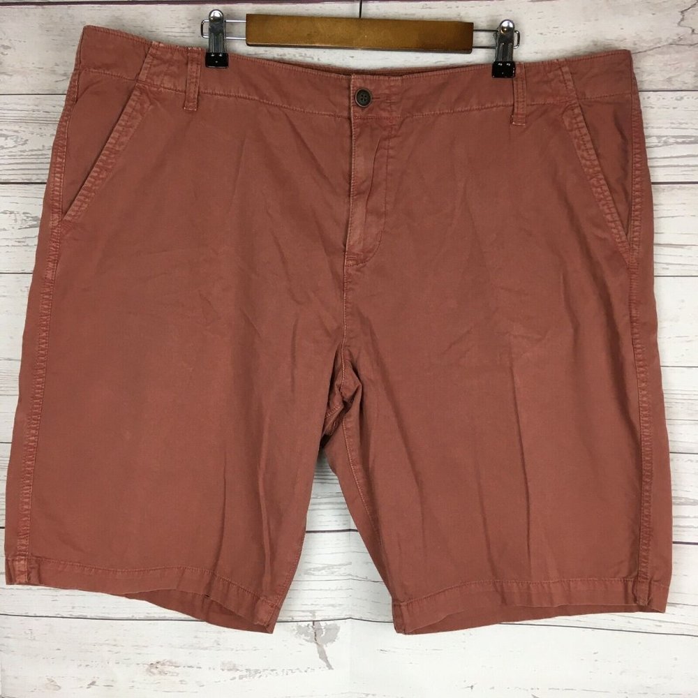 Lucky Mens Shorts sz 42 Dark Pink Cotton Flat Front Summer Casual‎